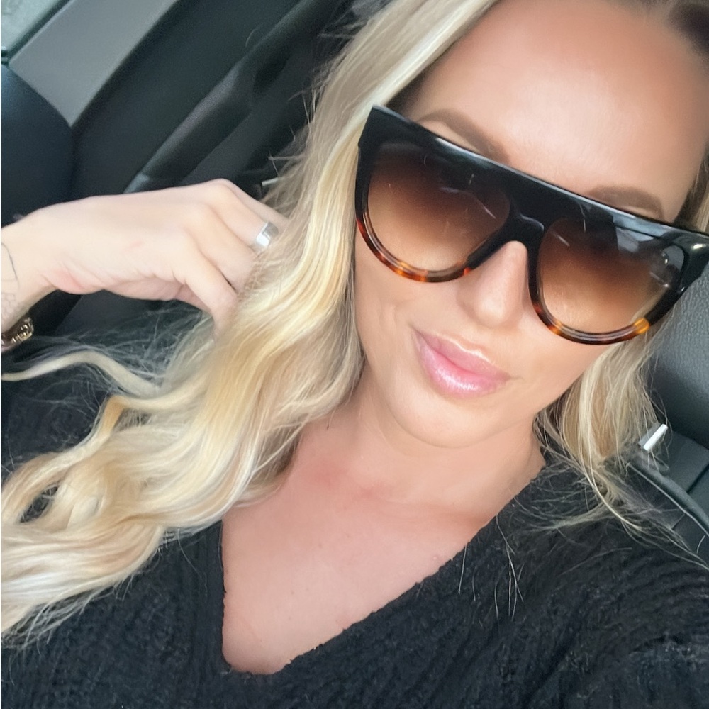 Meet your Posher, Krystle